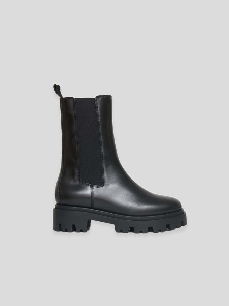 Celae Chelsea Boots - black